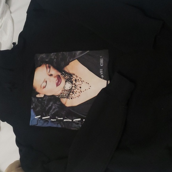 Aaliyah hoodie (x2) - Picture 3 of 7